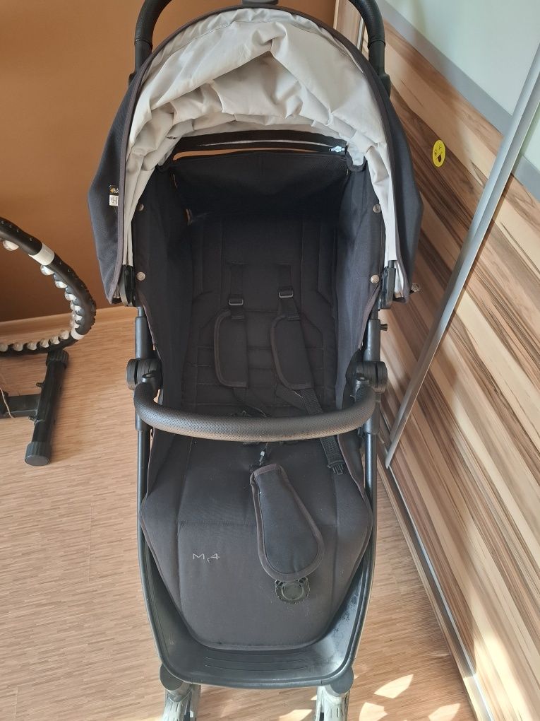 Wózek spacerowy mast m4