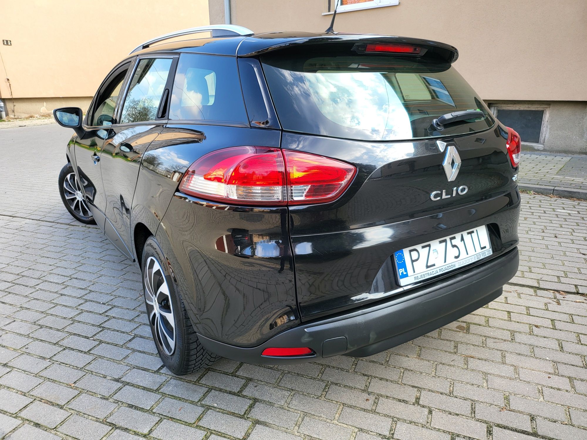 Renault Clio IV GrandTour 1.5 DCi 90km 2015r - Tablet - Wyposażony