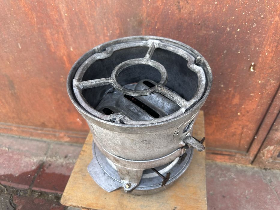 Таганок керосиновый плитка обогреватель окопная  свеча