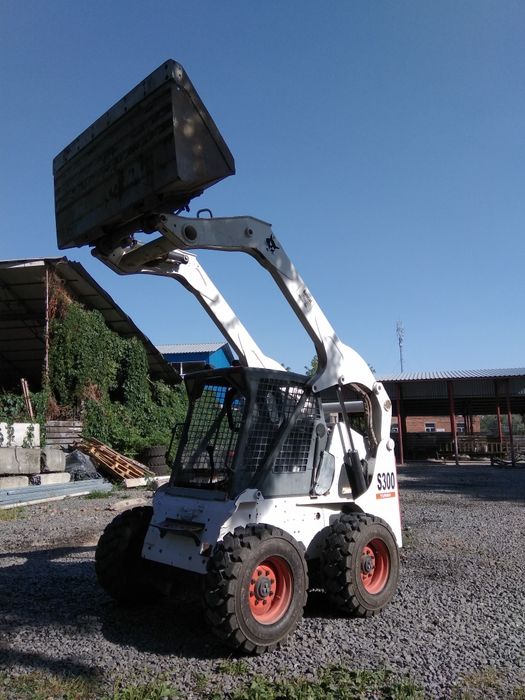 Міні-навантажувач Bobcat, Бобкет, Бобкат