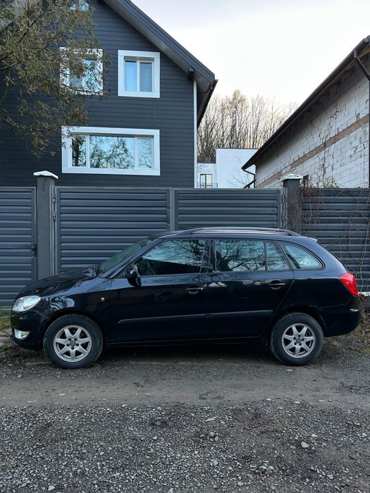 Skoda fabia 2010 climat greenline 1,2 дизель чорна універсал механіка