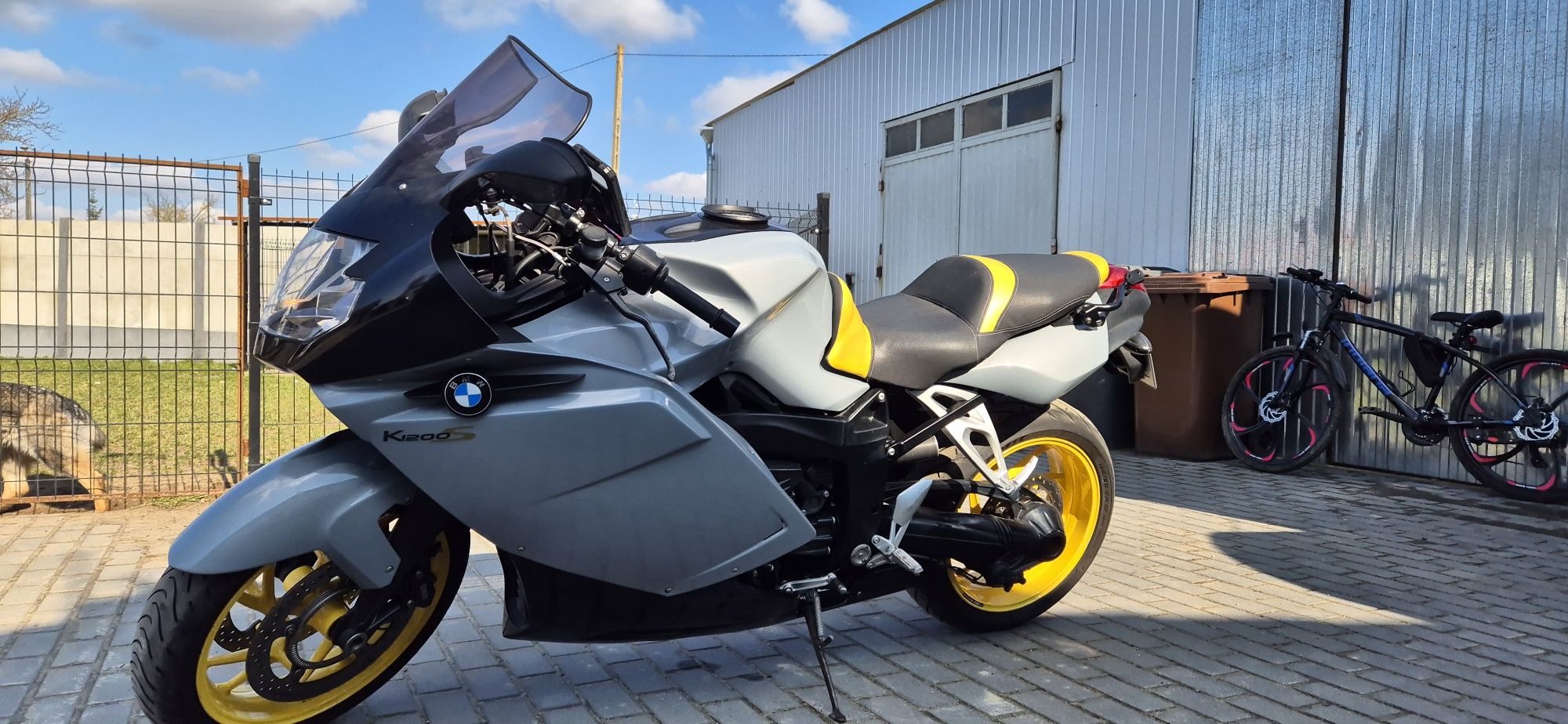 Bmw k1200s stan bardzo dobry. Po serwisie.Givi