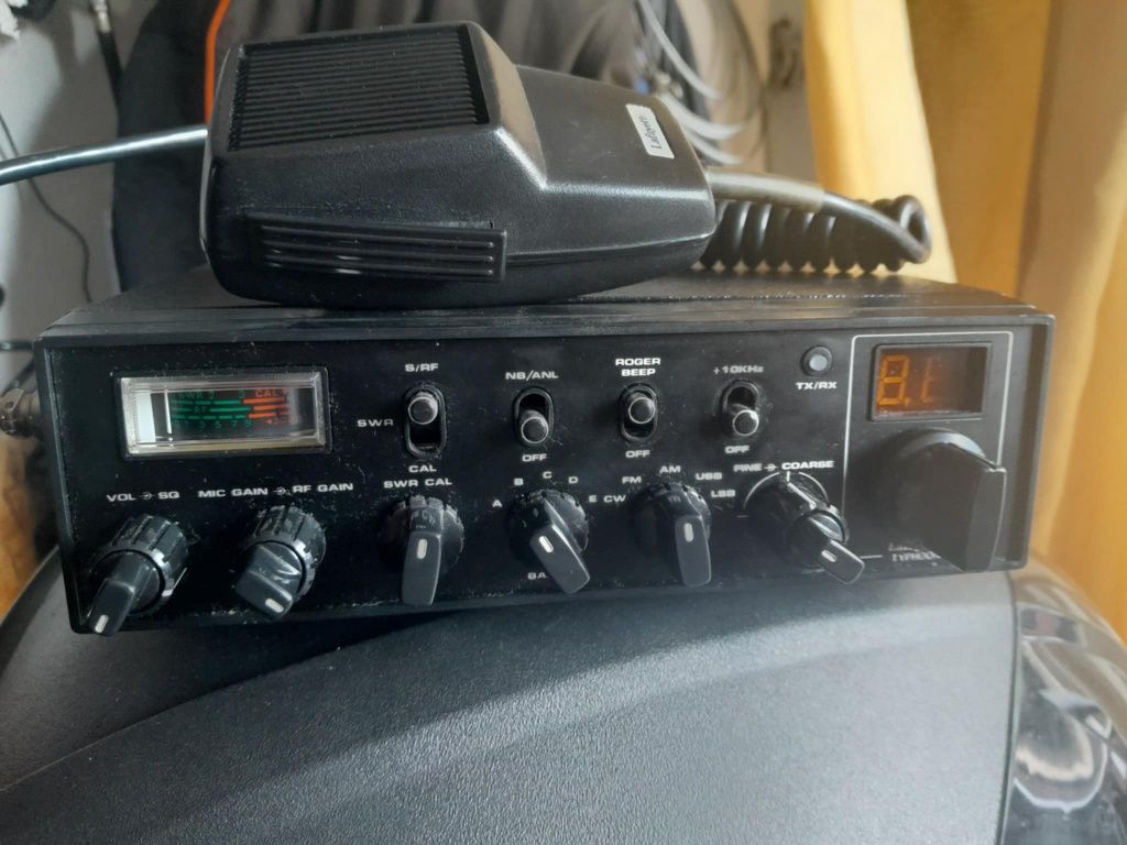 Cb radio Lafayette typhone ssb
