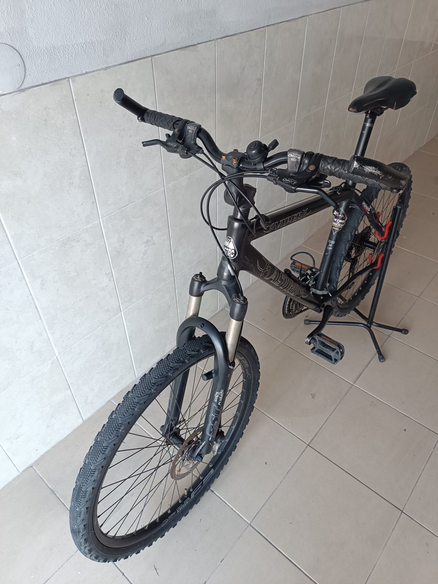 Bicicleta BTT  Roda 26 Shimano Deore