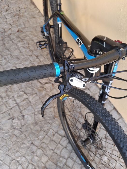 Bicicleta Cannondale FSI carbono