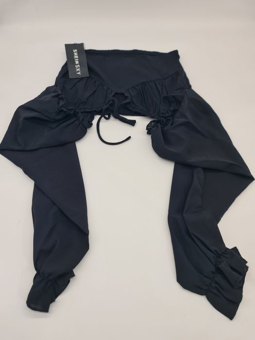 Top feminino com mangas preto SHEIN - novo