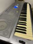 Piano Yamaha DGX-202 Portable Grand