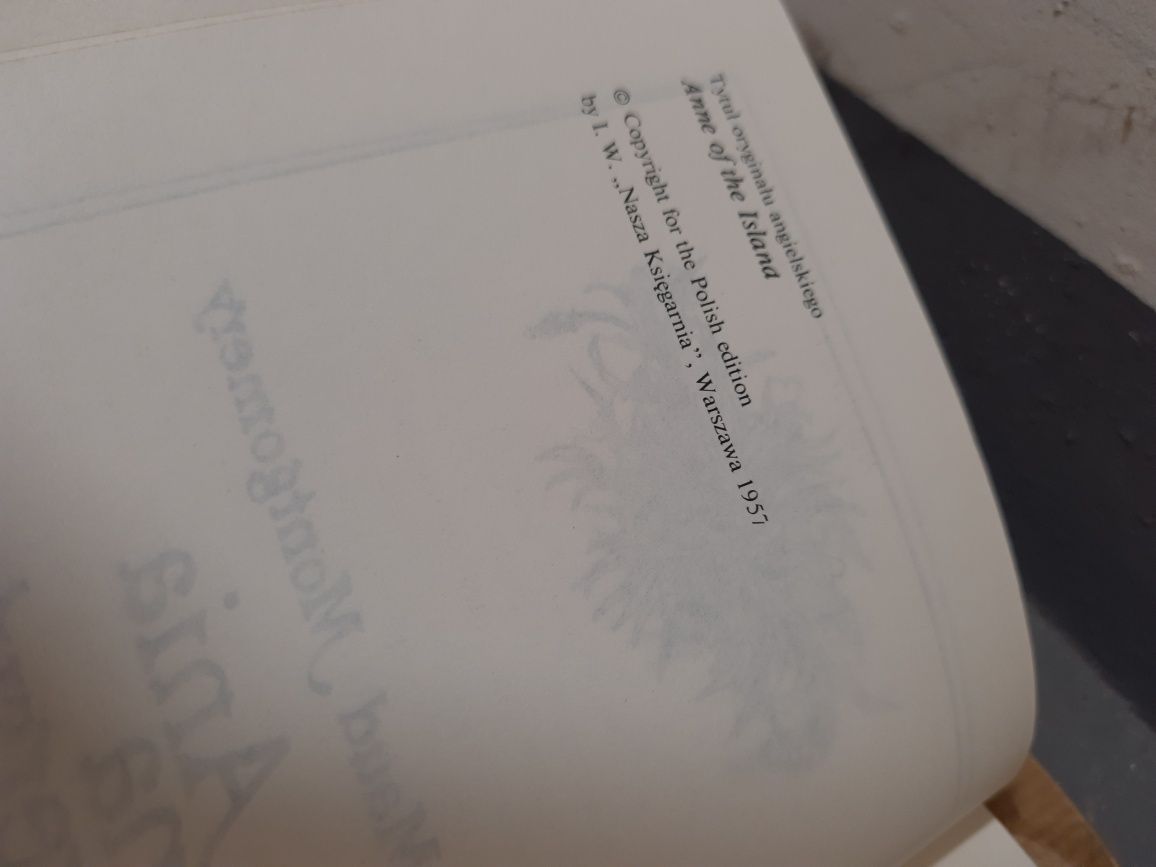 Ania z zielonego wzgórza Lucy Maud Montgomery 4 częsci