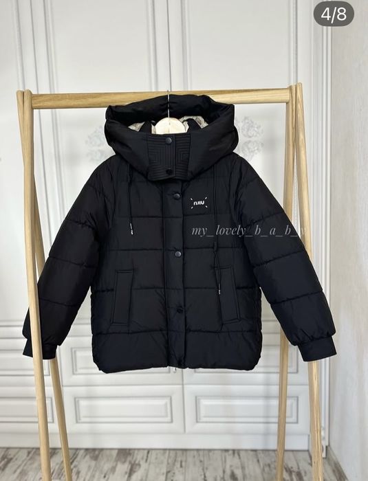 Продам новую зимнюю куртку курточку пуховик