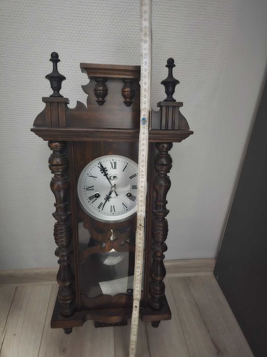 Zegar na ścianę .