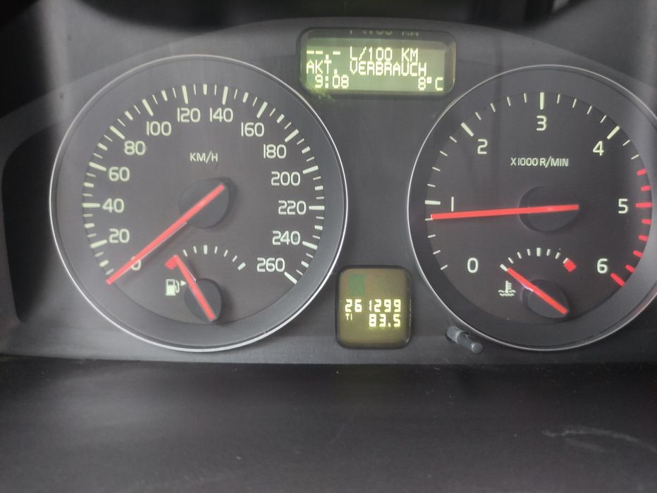 Volvo v50 2009рік