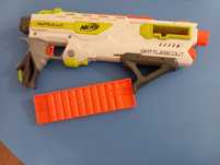 Pistolet NERF na strzałki