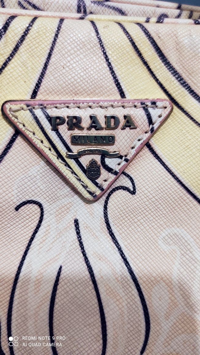 Брендовая  кожаная сумка PRADO
Классная стильная сумка. Плотна кожа, о
