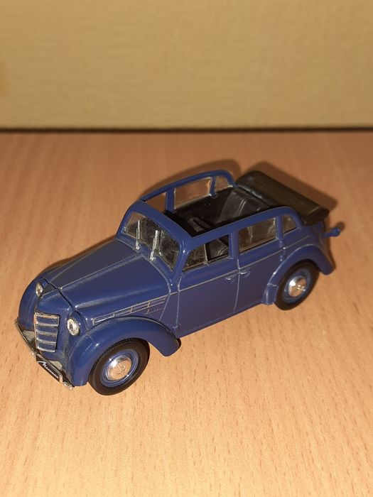 модель автомобіля Москвич 400-420А