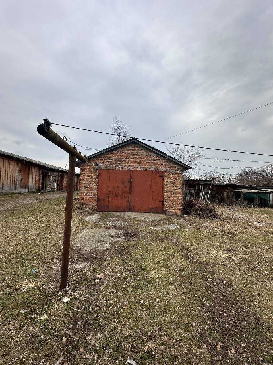 Продаж чотирикімнатної квартири в с.Киїнка з автономним опаленням!