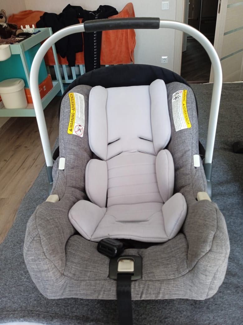 Автокрісло переноска Stokke PIPA от Nuna + база isofix