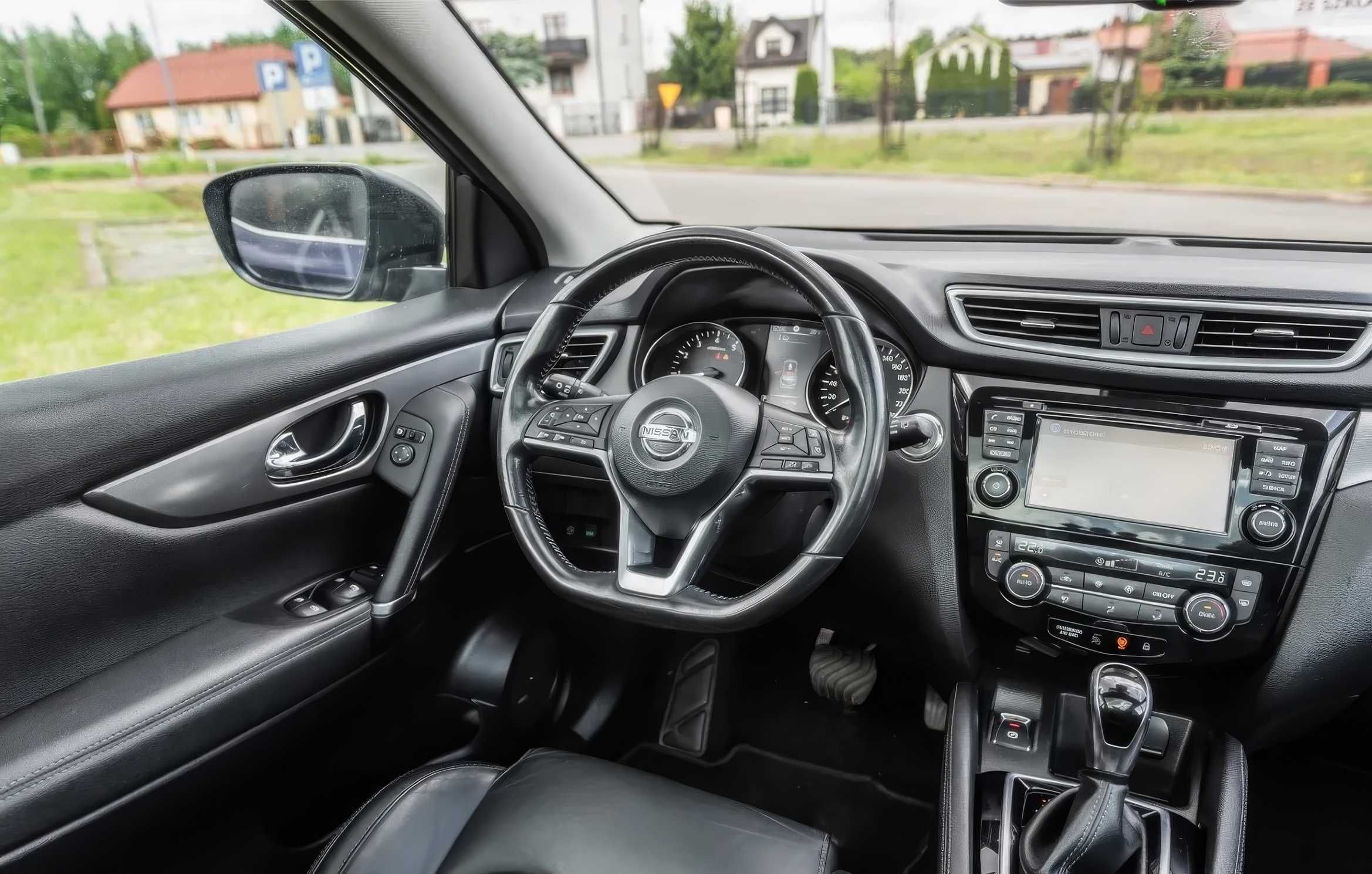 Nissan Qashqai DIG-T N-Connecta Xtronic 2017