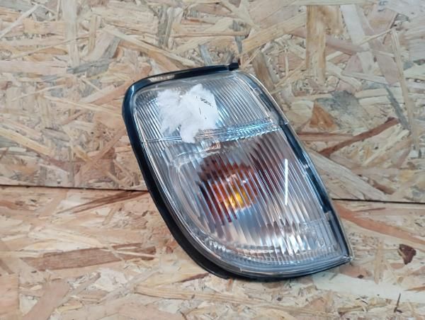 Pisca frente direito NISSAN Pick Up III (D22)