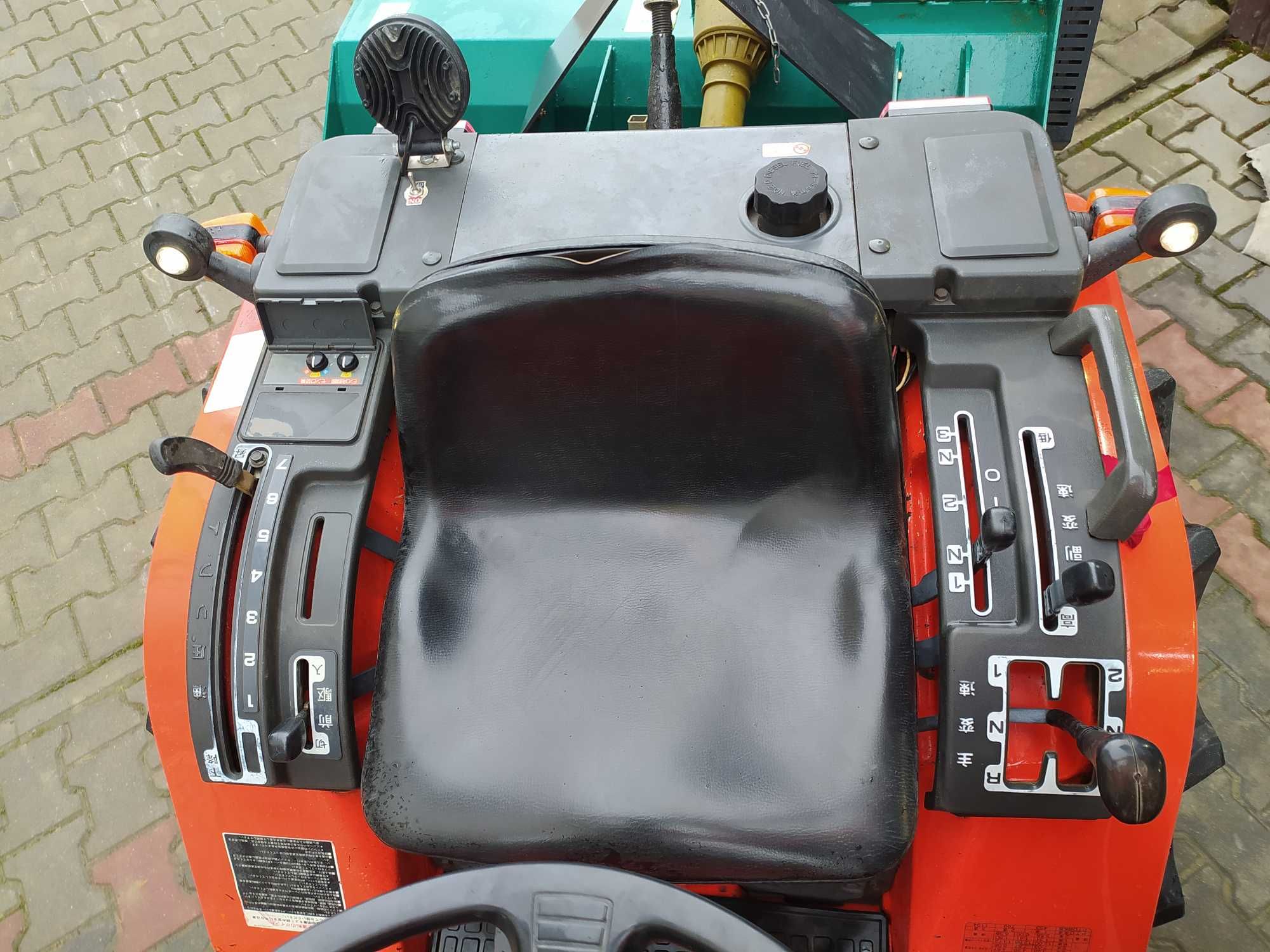 traktor japoński kubota aste a15 4x4 z osprzętem komplet