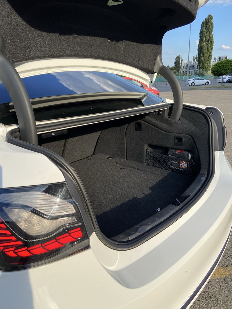 Продам BMW 330e I Perfomance