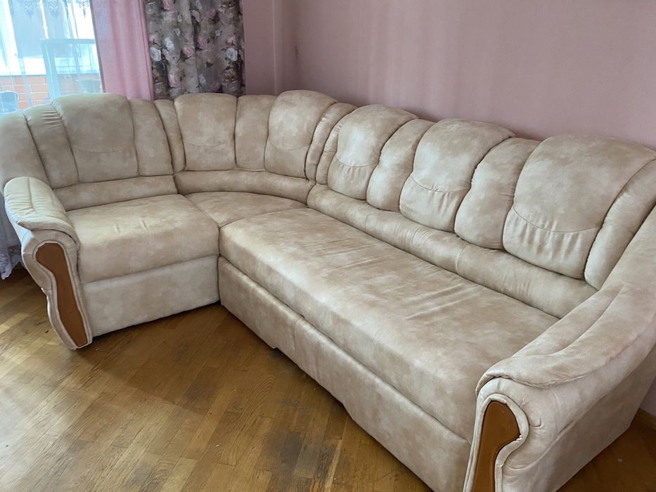 Ремонт м‘яких меблів (перетяжка)