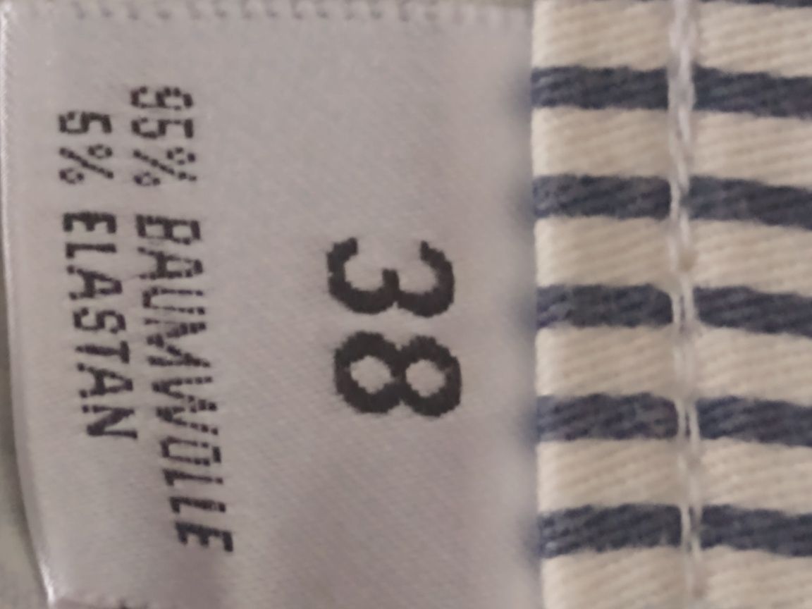 Spódnica biała w niebieskie  paski 38