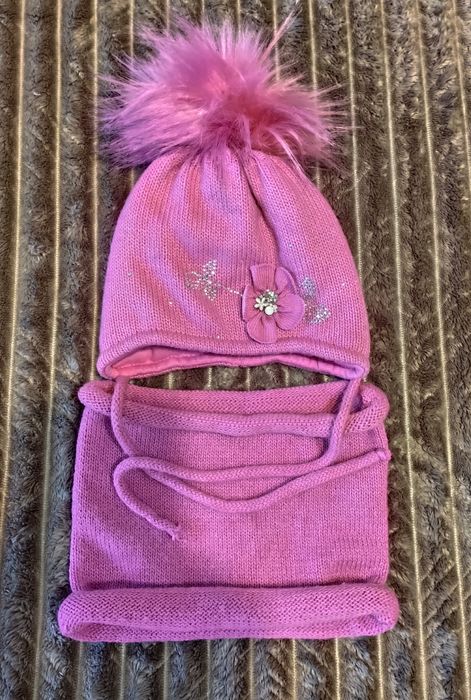Зимова шапка для дівчинки