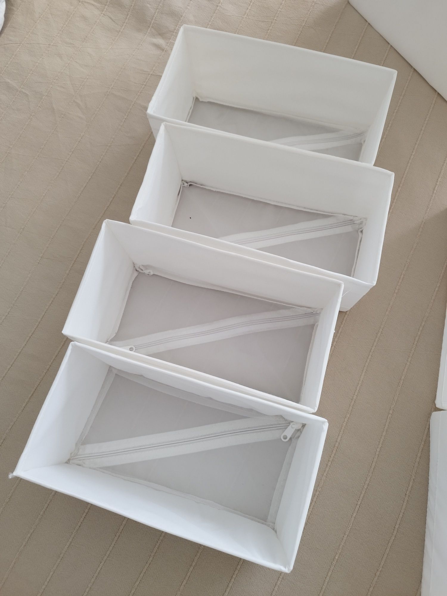 Organizery Skubb IKEA białe
