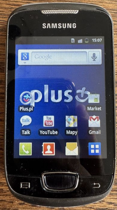 Paczka czterech telefonów. Samsung, huawei, lenovo.