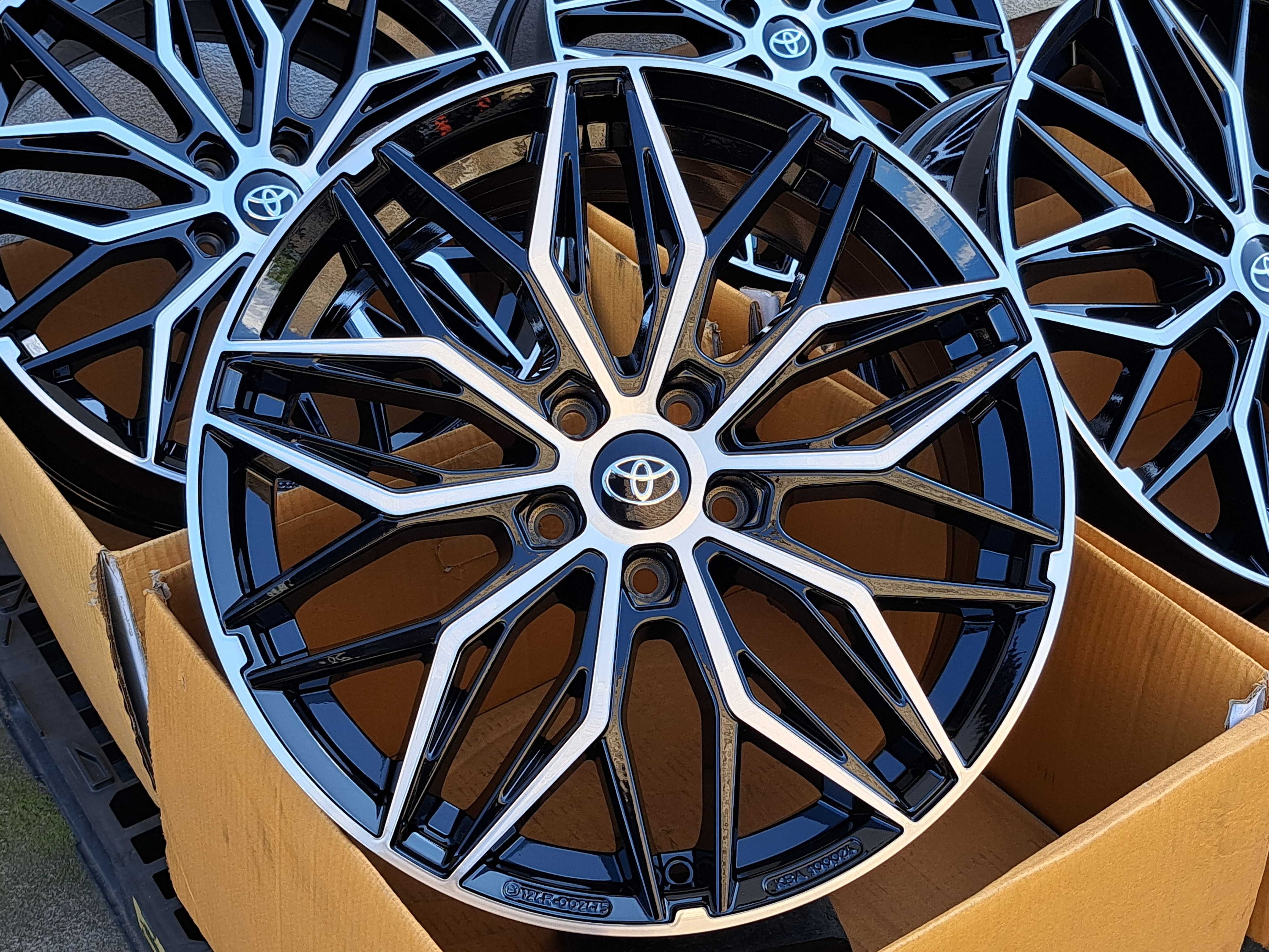 Alufelgi TOYOTA 17 5x114,3 Auris Corolla Avensis Verso INNE! CNC CA26
