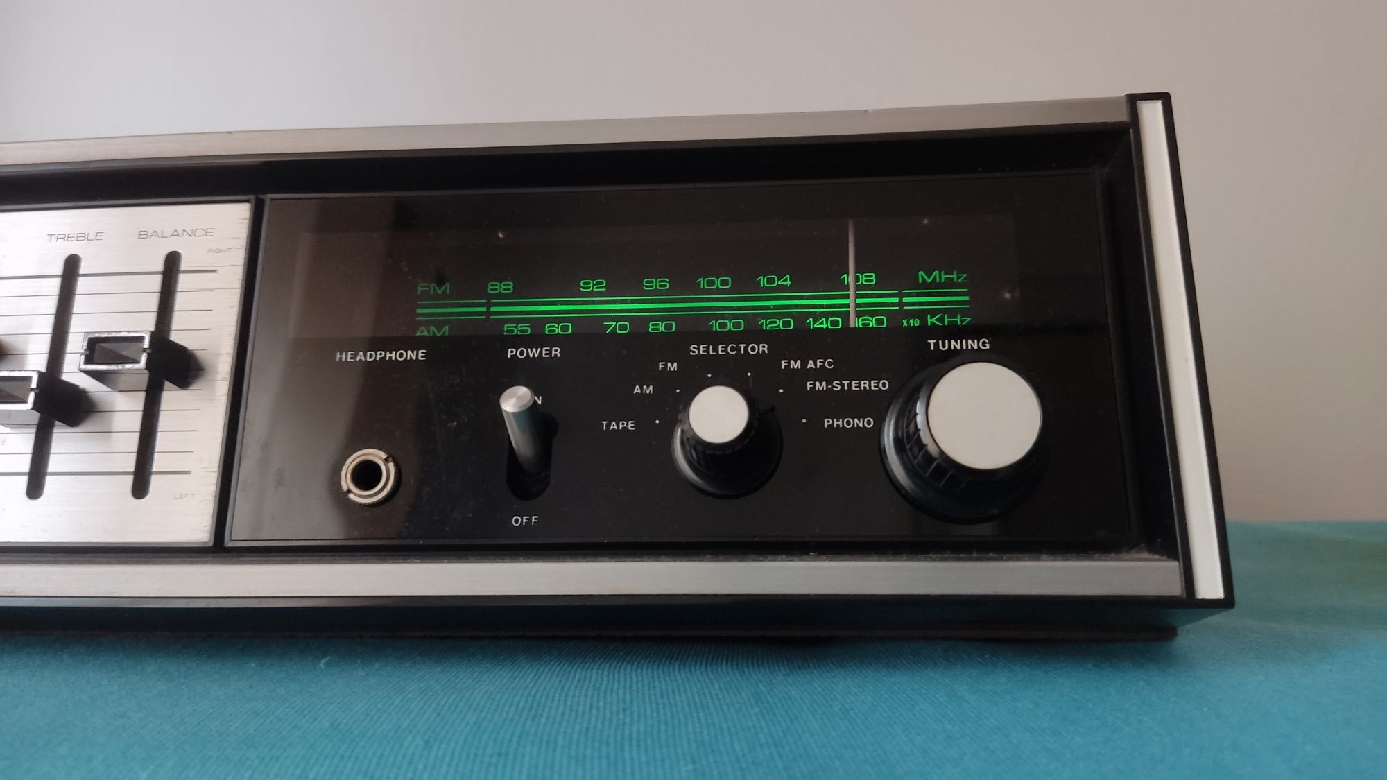 Radio leitor de cassetes Shibuya antigo