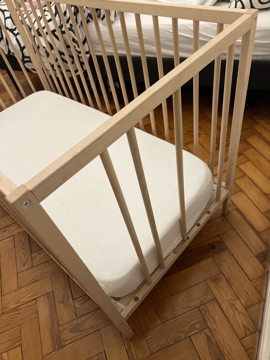 Berco de madeira ikea