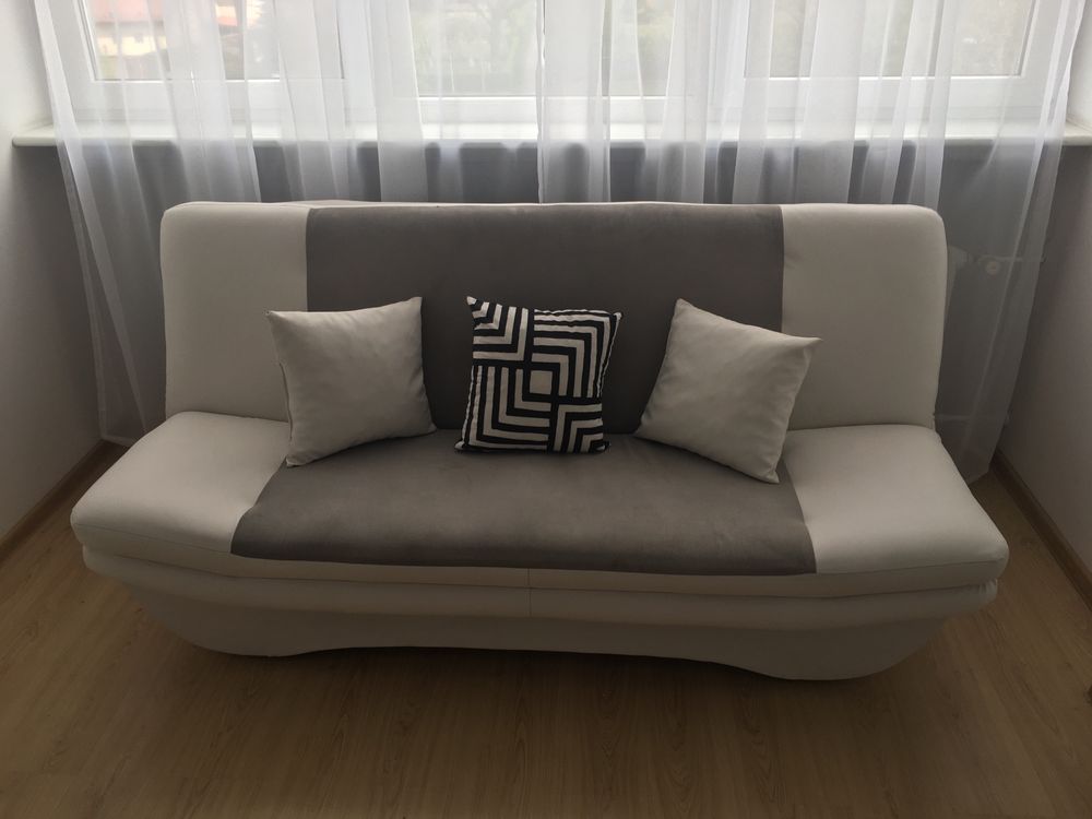 Wersalka sofa szarobiala