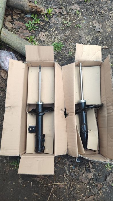 Продам два обсолютно новые амортизаторы на HYUNDAI IX35 "FL "10" HYUN