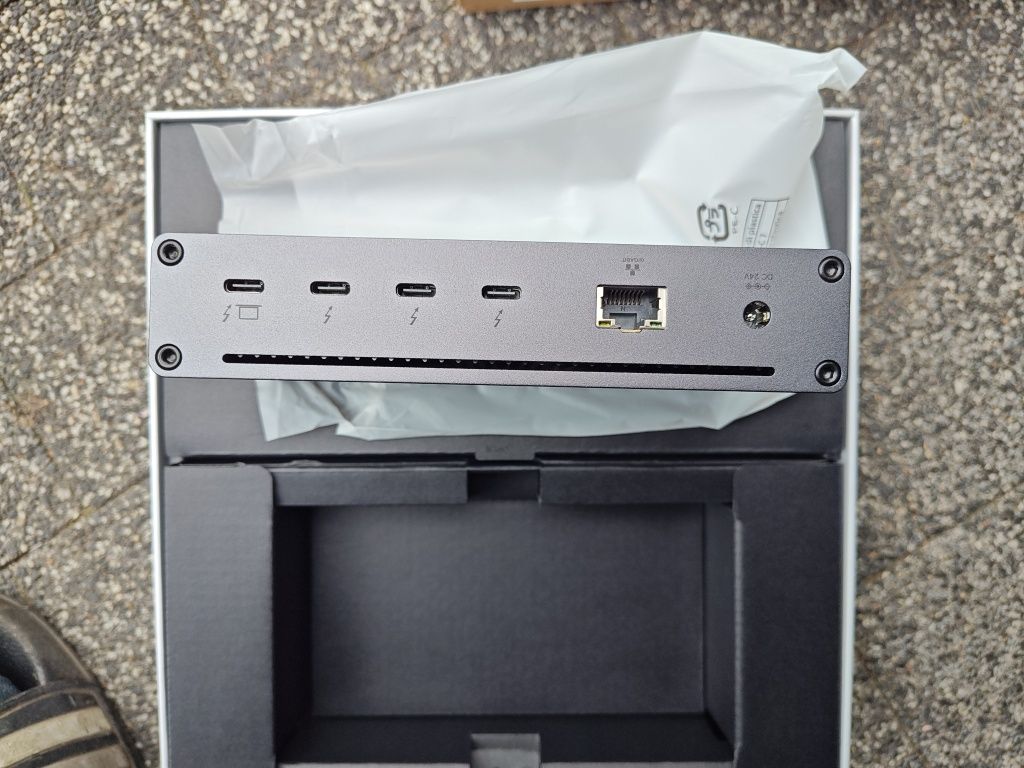 Stacja dokująca thunderbolt 4