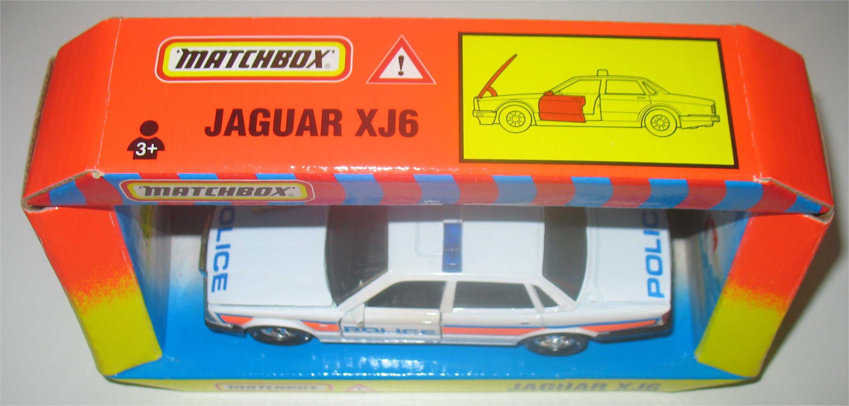 Matchbox - Jaguar XJ6 - Policia Inglesa (1994)