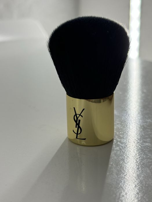 ysl pedzel do makijazu profesjonalny 1