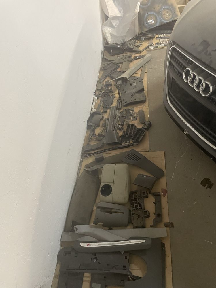 Sprzedam na części Audi Q7 99 213 km