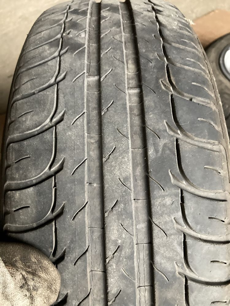 Alufelgi z oponami 185/60R15  4x108