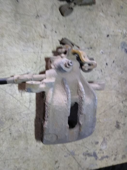 Zacisk hamulcowy tył lewy prawy Sharan Galaxy Alhambra mk1 oryginał