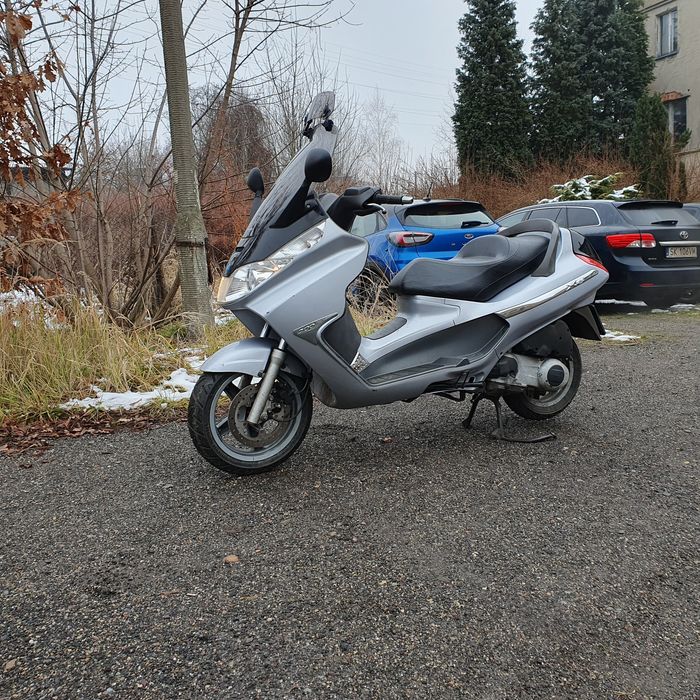 Piaggo x8 200ccm 2004 rok.