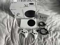 Xbox Series S 512 GB + 2 pady
