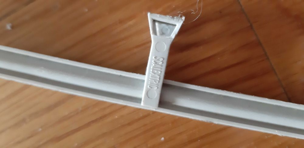 Scalextric Lote de 35 Cercas Vedações Cinzentas