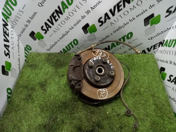 Manga de eixo frente esquerda TOYOTA Yaris (_P9_)