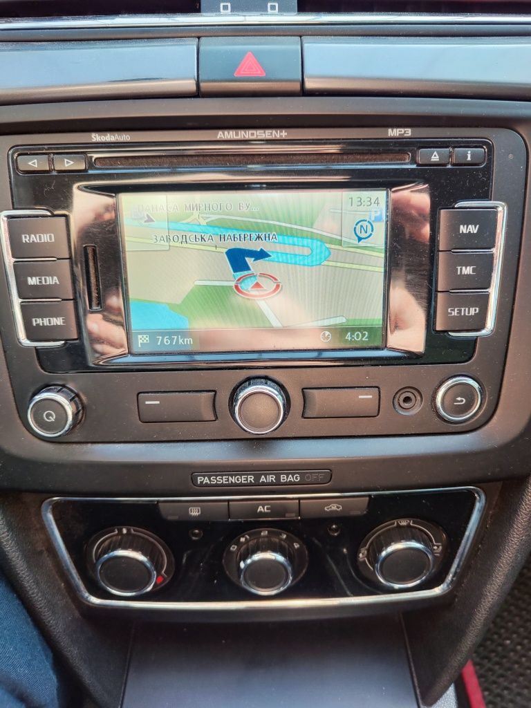 Шкода СуперБ 2012 1.6 tdi