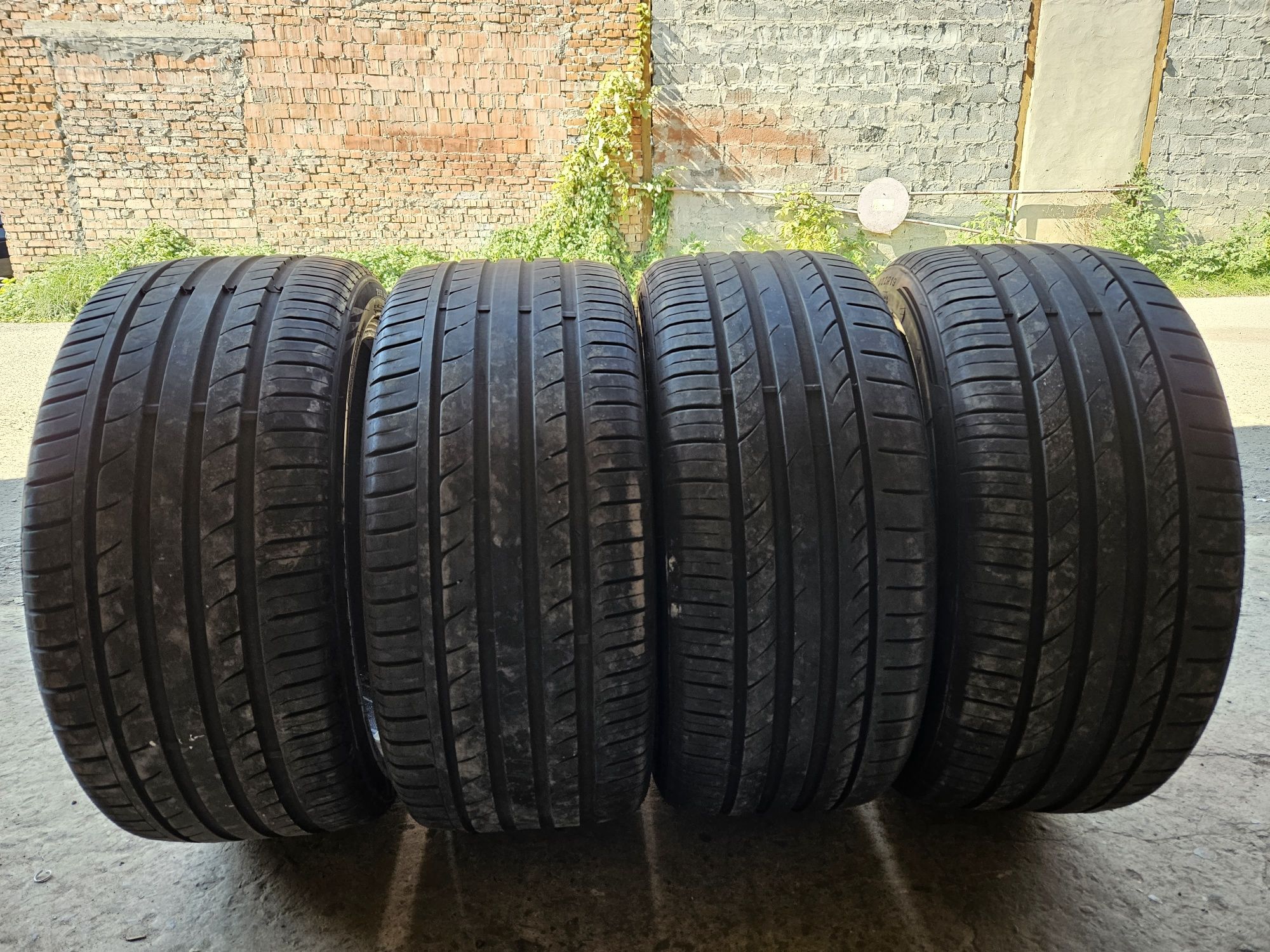 Шини 255/40r19 2+2