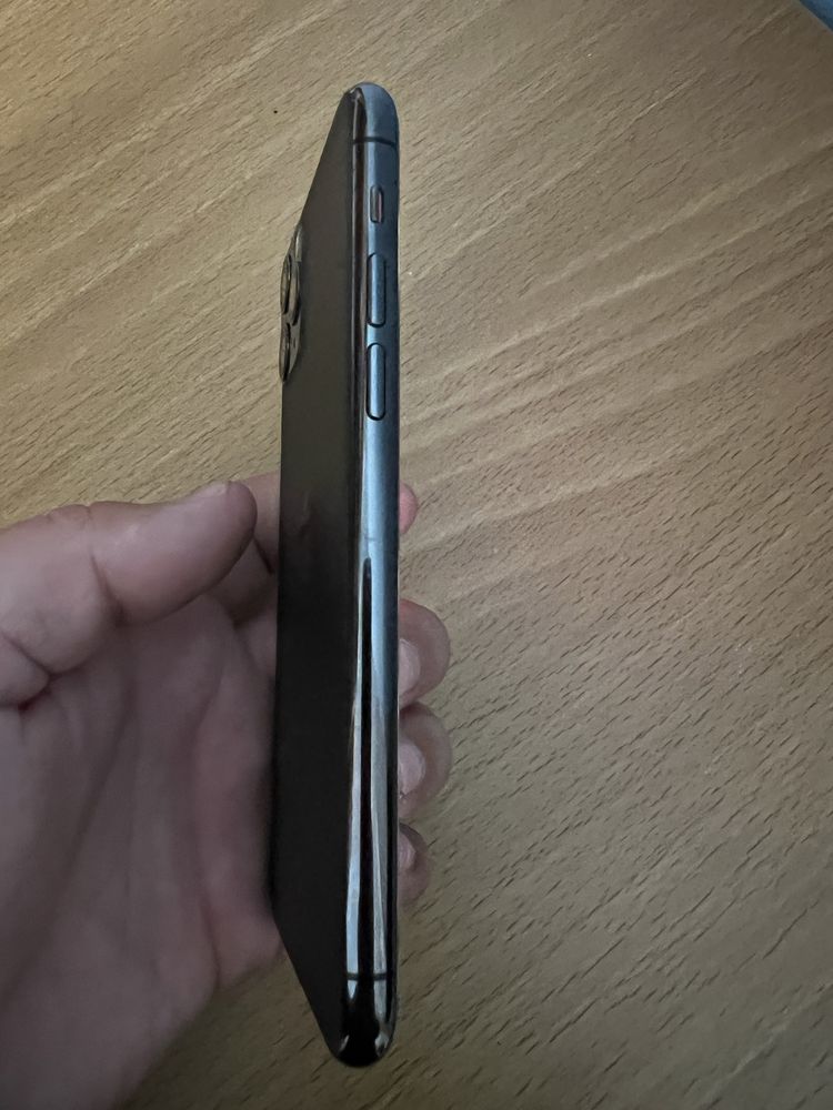 Продам Iphone 11 pro 256 gb