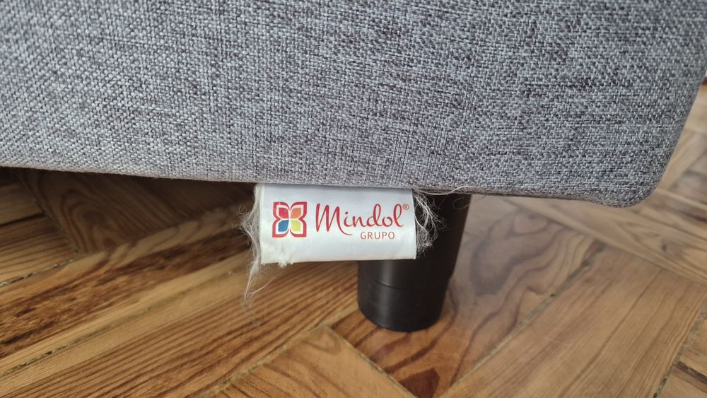 Cama de casal - cinza claro