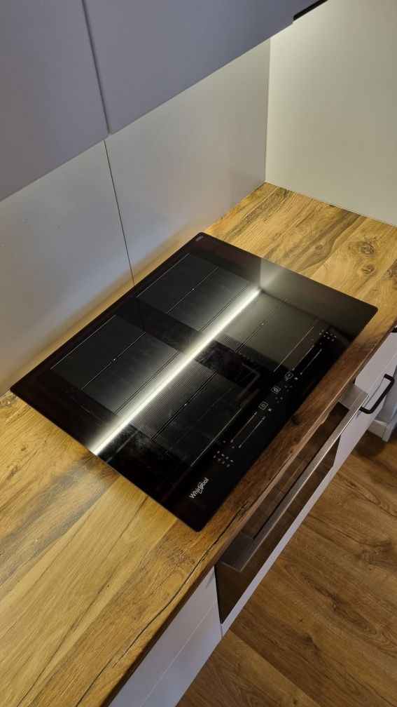 Płyta indukcyjna whirlpool wf s8865 ne