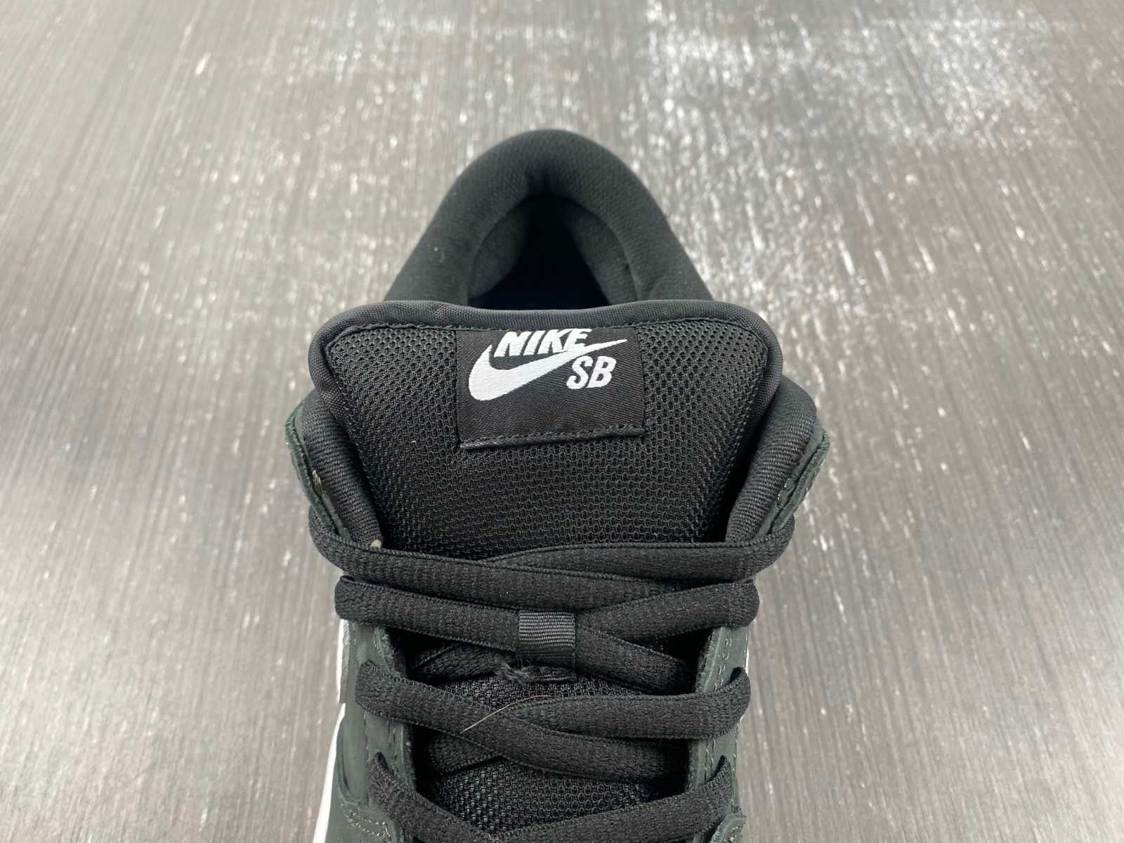 Nike SB Dunk Low pro - Black Gum